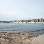 Piso Estilo Mediterraneo A 200m De La Playa * トレビエハ